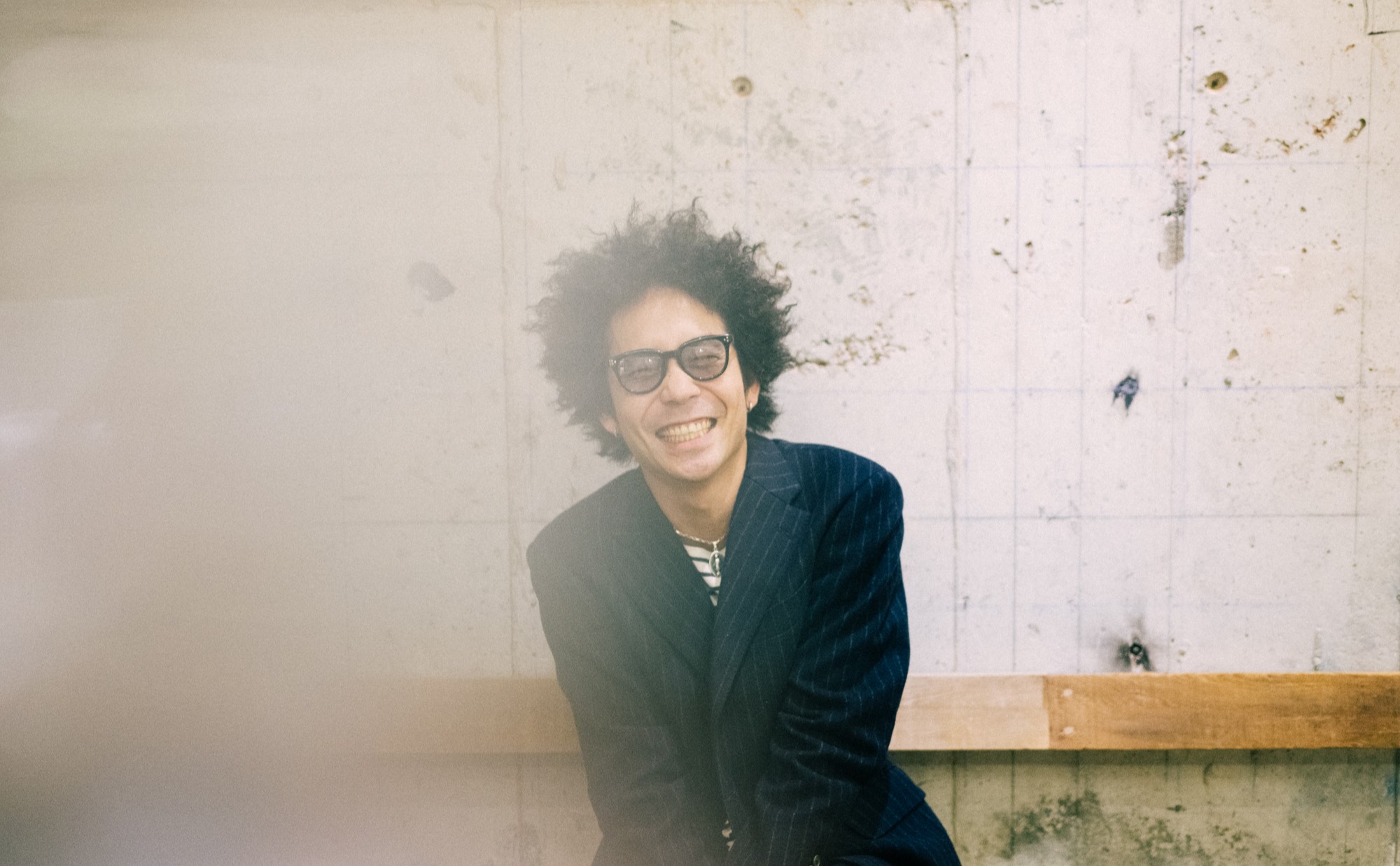 愛はズボーン・儀間建太さんに聞く、大阪・アメリカ村の魅力と明るい未来の話