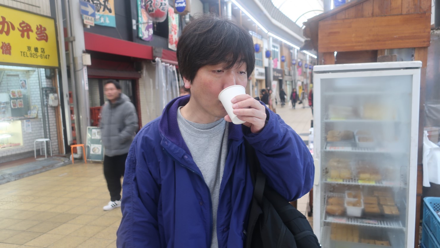 豆乳を飲むスズキさん