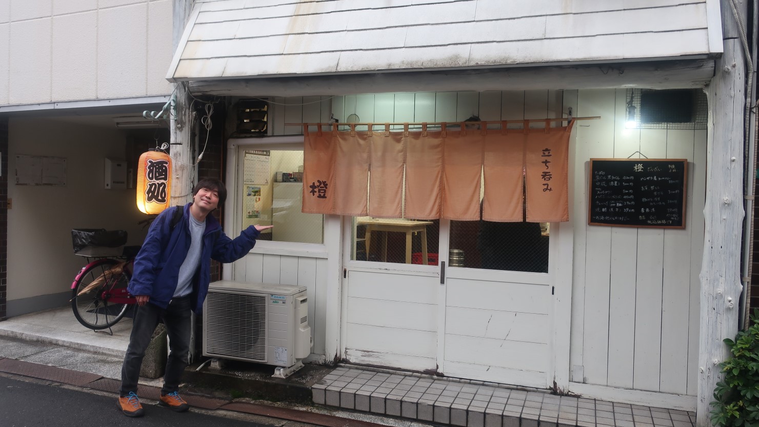 京橋は居酒屋激戦区ということもあり、早い時間から開いているお店が多い。こちらも15時からオープン