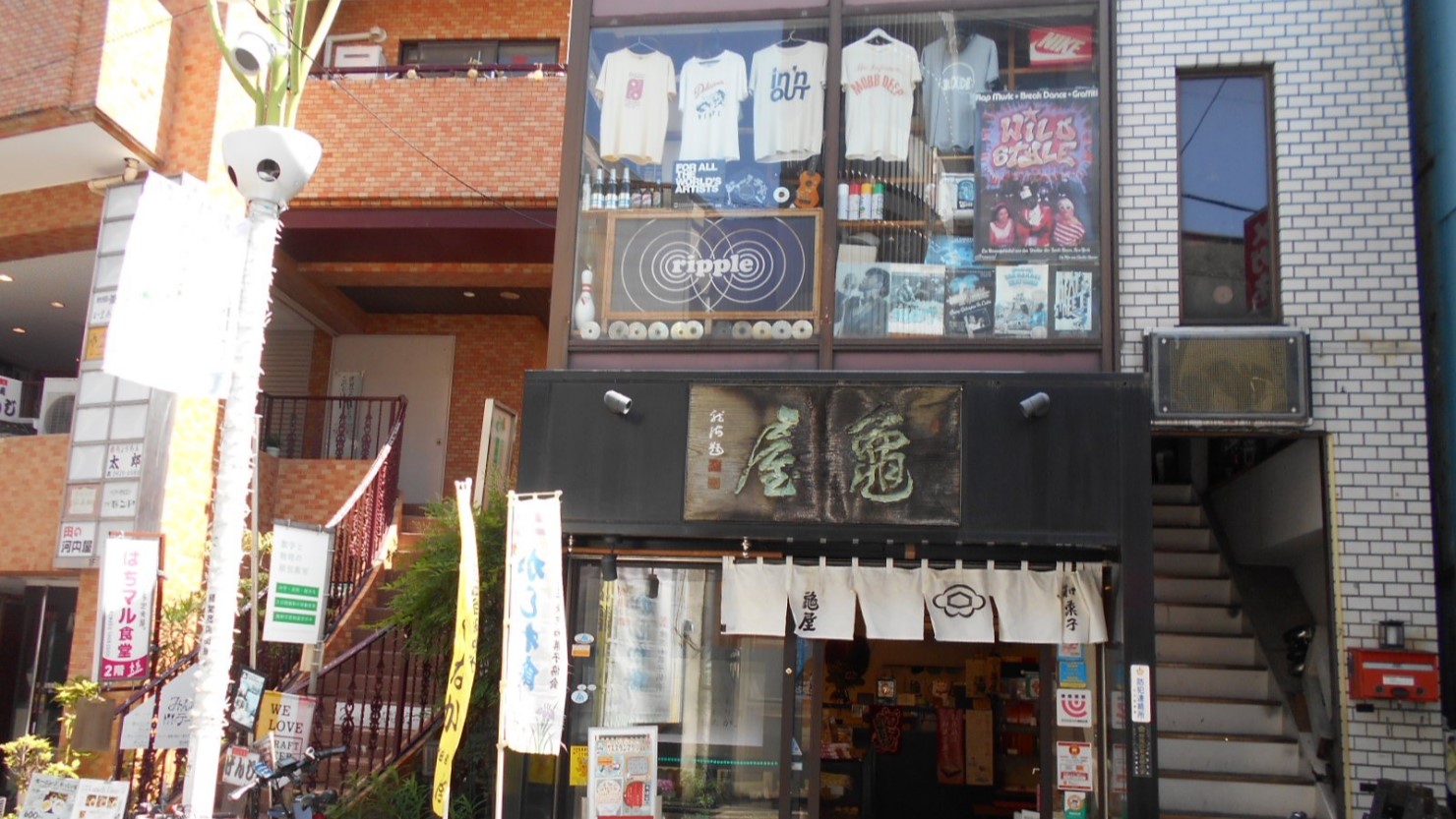 すずらん通り商店街　亀屋