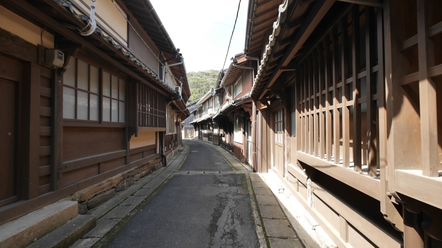 的山大島の歴史ある街並み