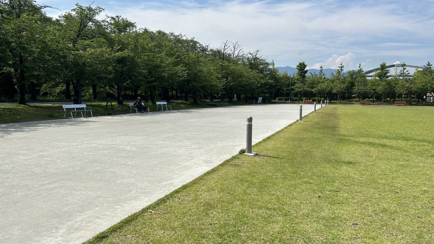 スケートボードエリアは大人も子どもも楽しめる