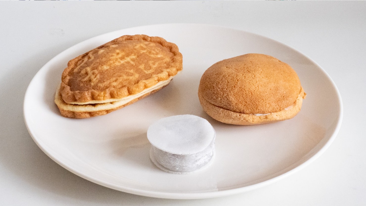 左奥「ワッフル」、右奥「熊田様」、手前「水の谷さま」