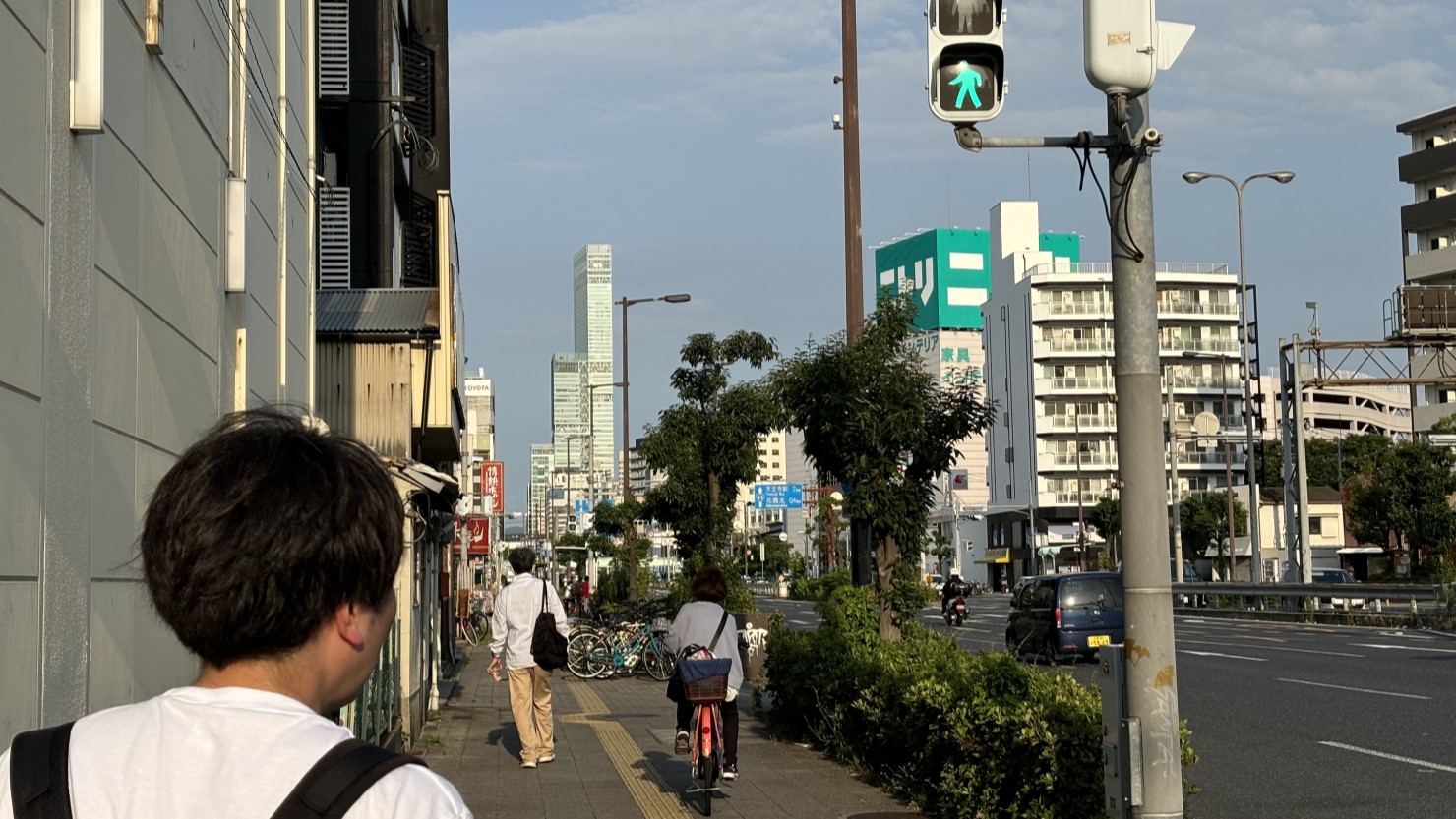 遠くに見えるのは、あべのハルカス。2024年は10周年にあたるそうです