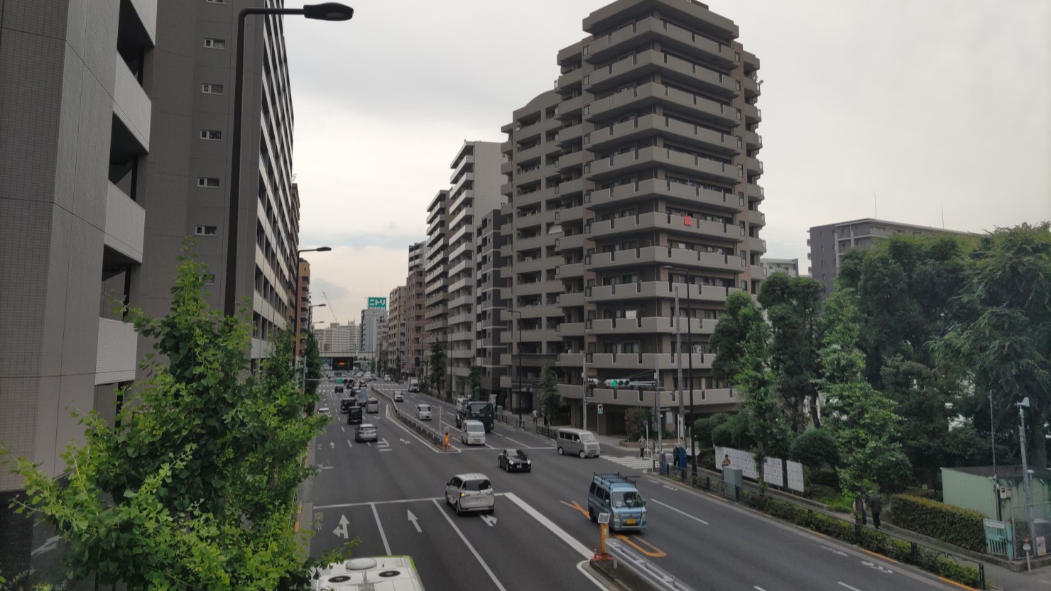 北本通り　王子神谷駅から赤羽方面