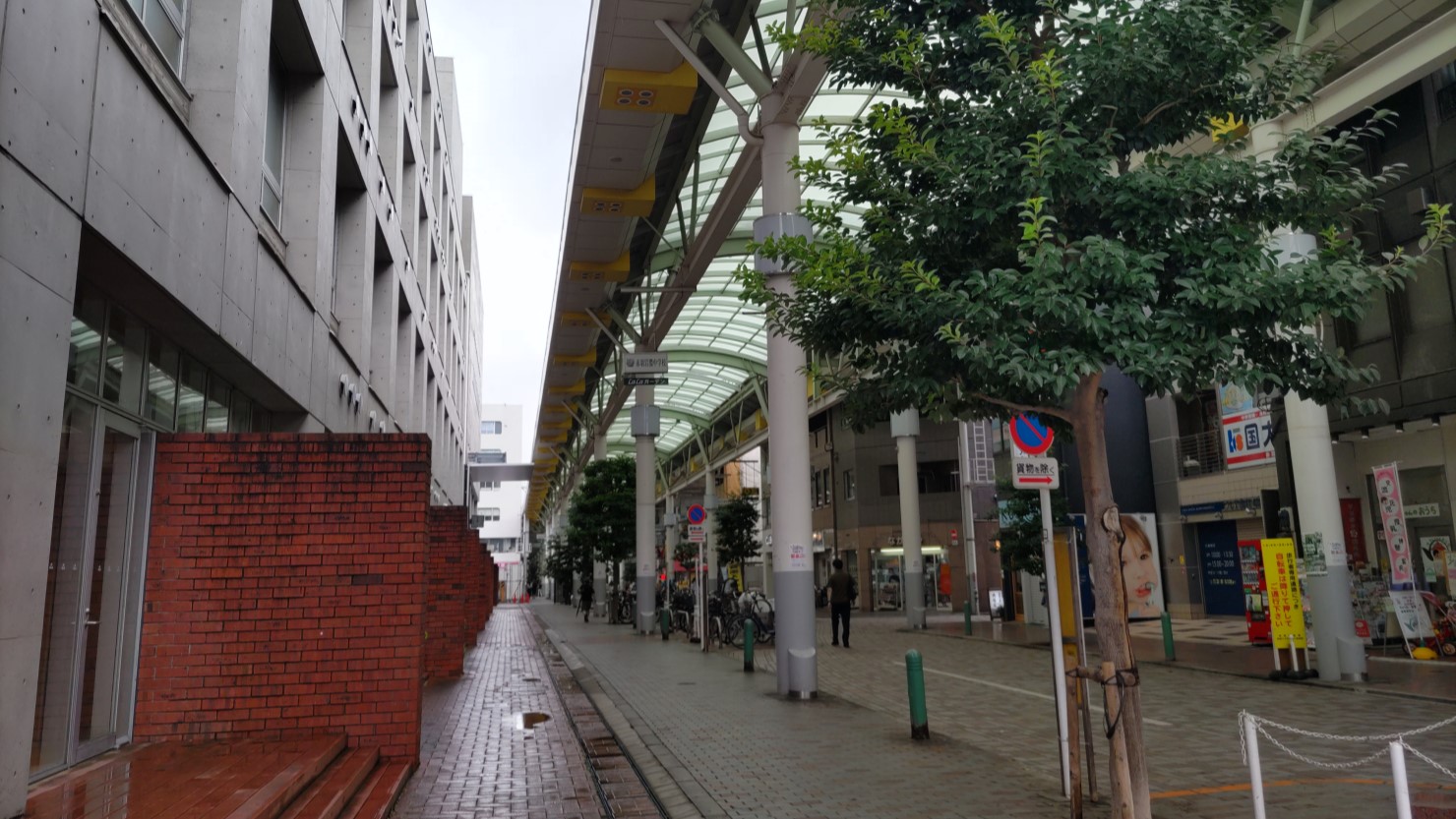 赤羽スズラン通り商店街_アーケード内