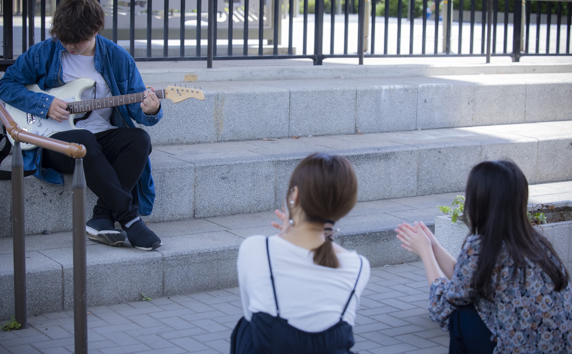 「路上ライブ」をやってみよう！押さえるべきルールや成功ポイントを現役アーティストが紹介
