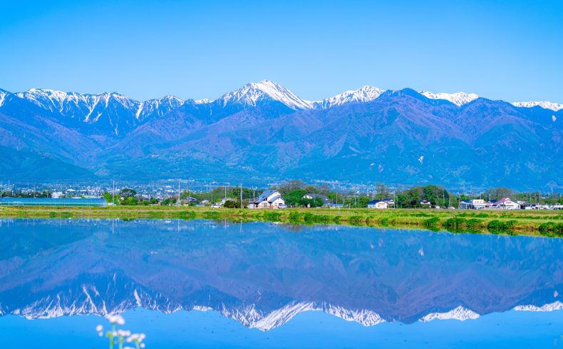 長野県「安曇野市」の移住はどう？北アルプスの絶景と田園風景が広がる“癒やしの街” を紹介