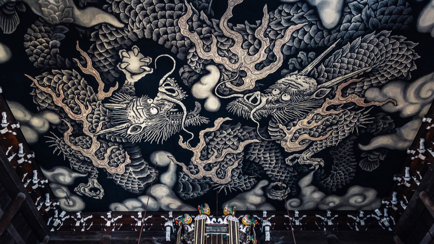龍の天井画で知られる建仁寺