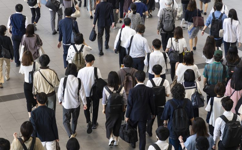 東京メトロ東西線の混雑具合は？混雑緩和のための対策や狙い目の駅を紹介