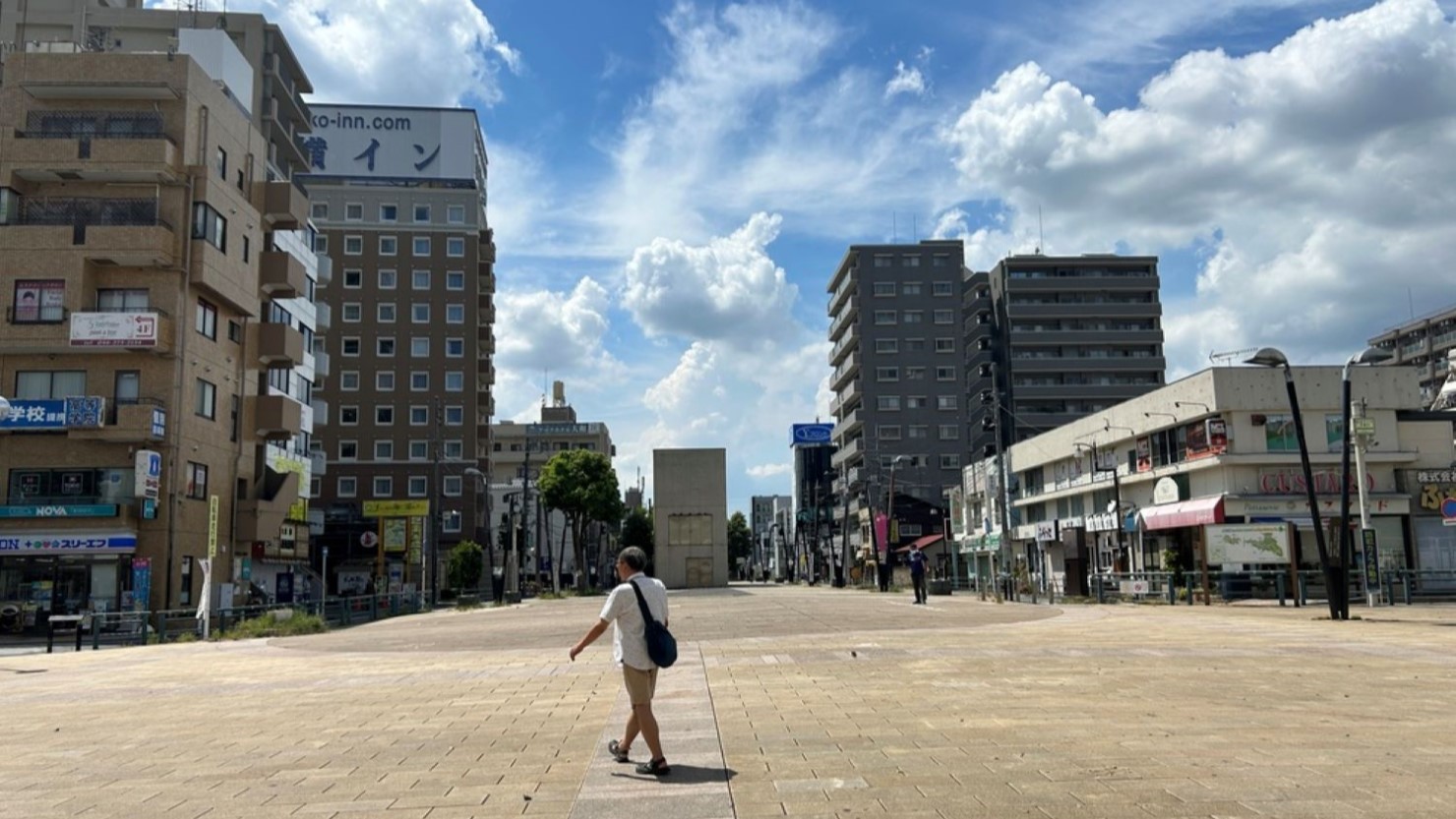 西側プロムナード（なでしこの道）