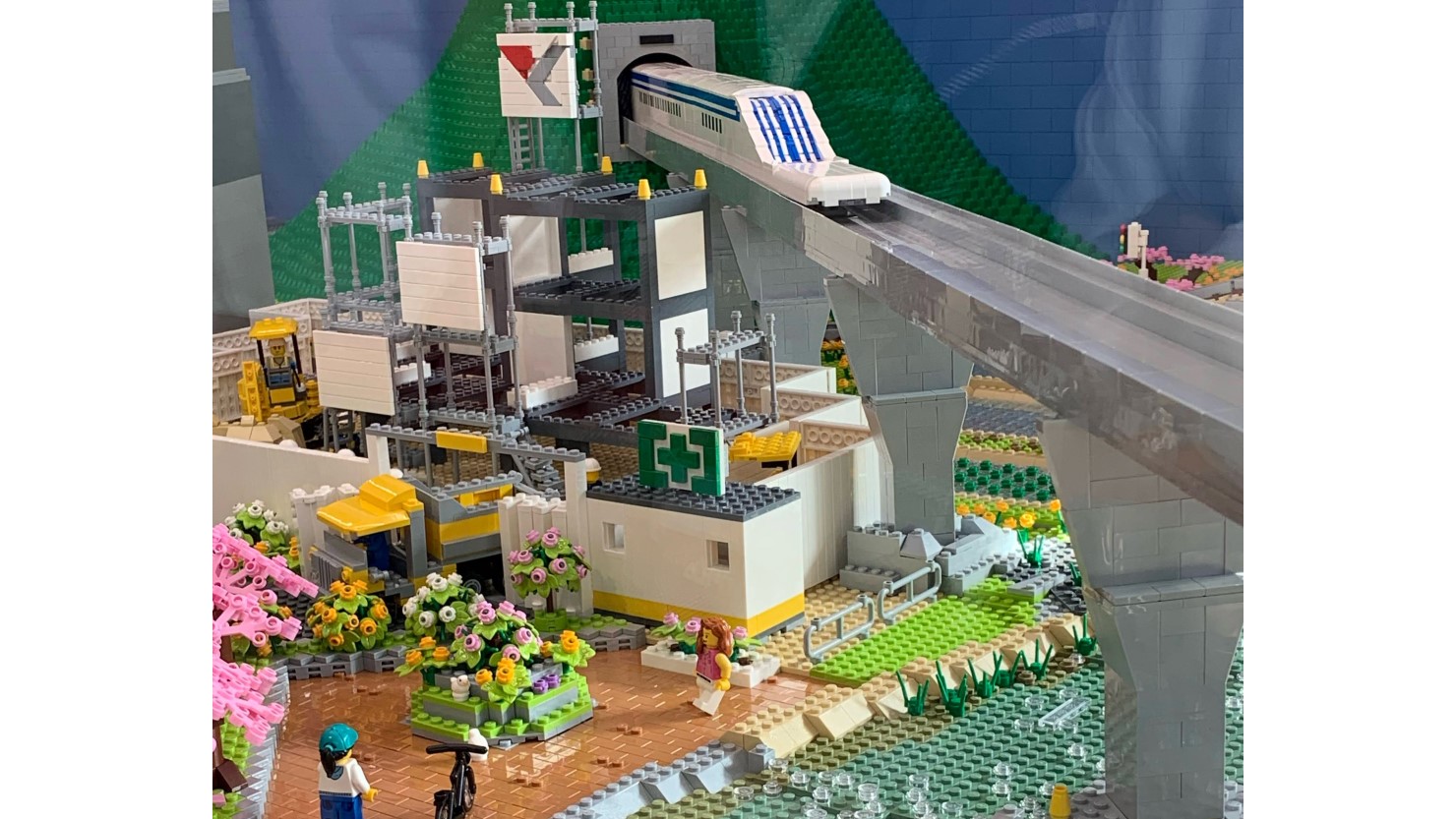 丘の上結いスクエアの「レゴ」ジオラマ。大阪大学レゴ部による作品