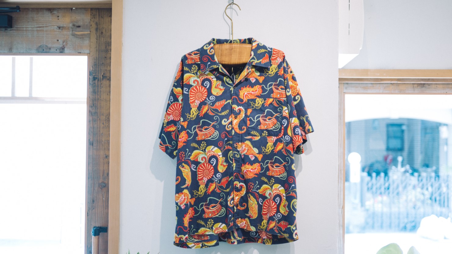 店主のイチオシその②　オールドパタゴニアの深海魚柄アロハシャツ（20,000円）