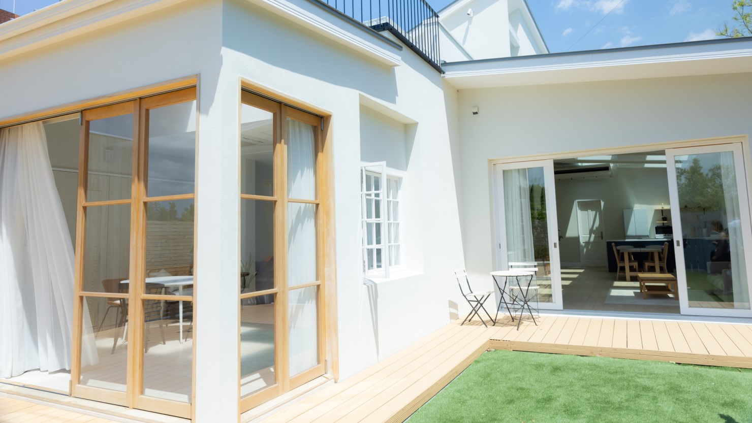 庭付き一戸建て