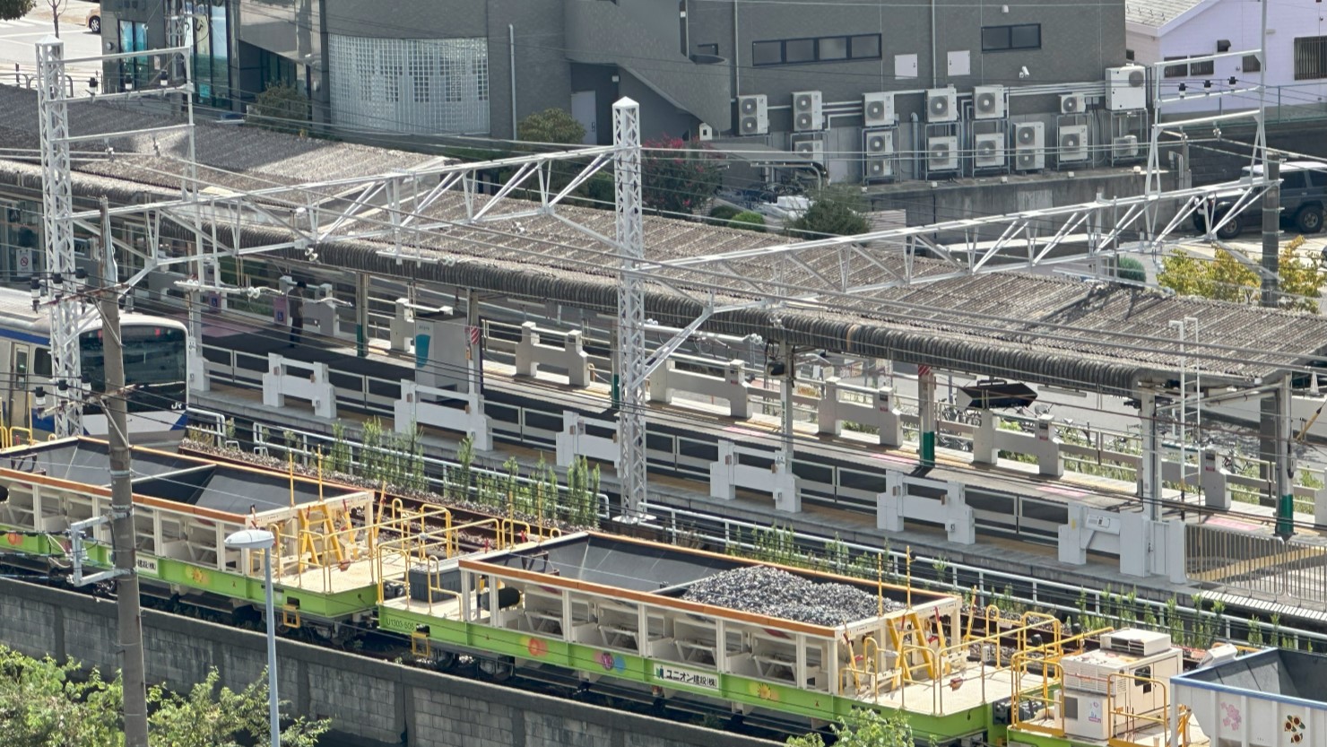 自宅から見える北柏駅のホーム