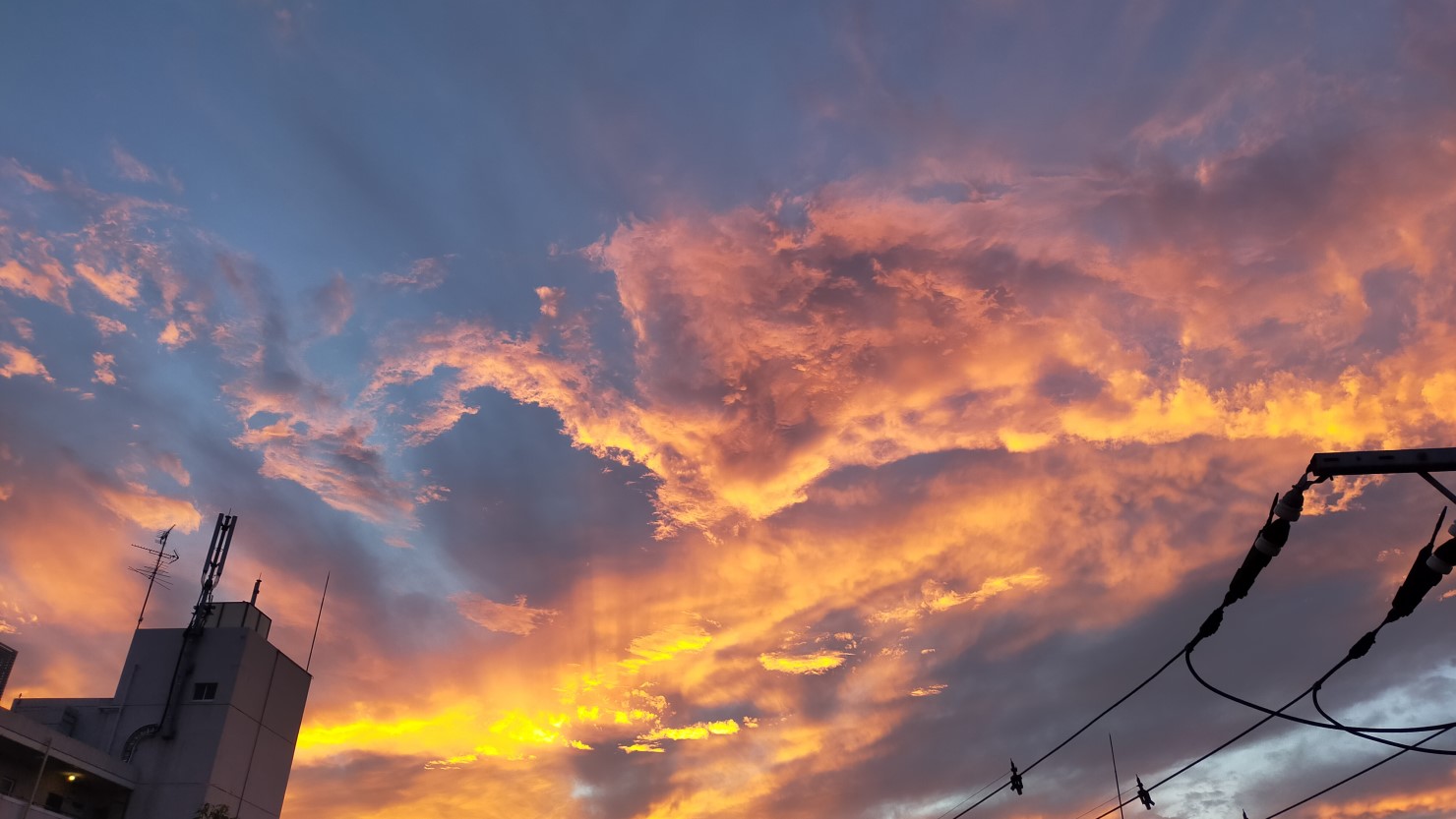 梶が谷駅周辺は見晴らしがよく空がきれい（夕焼け）