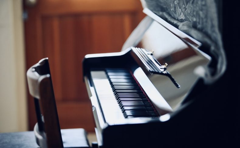 家で楽器を弾くのは難しい？ 知っておきたい住まいと防⾳の話