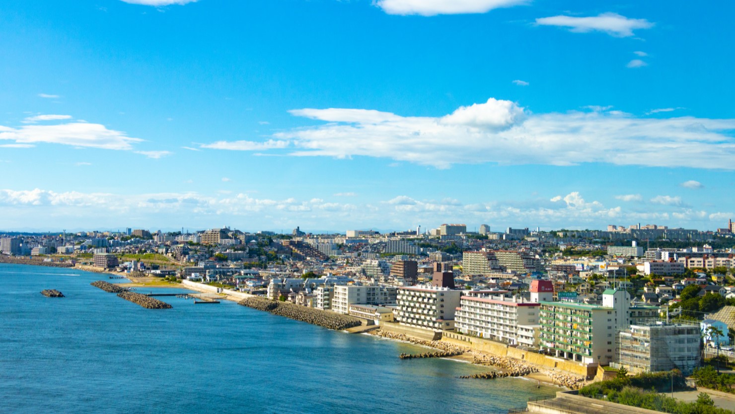 神戸市垂水区の海岸線の街並み