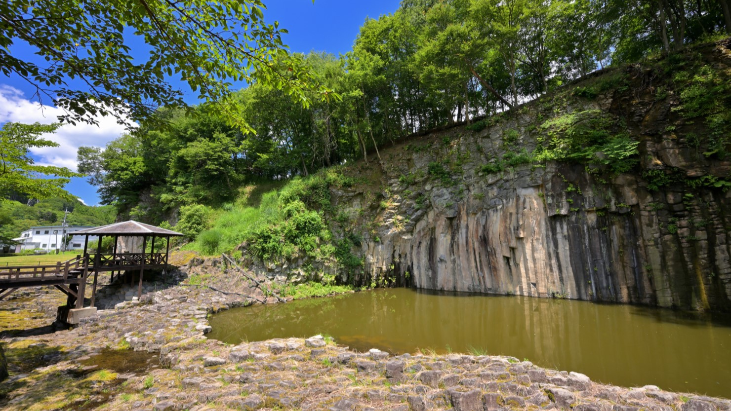やくの玄武岩公園