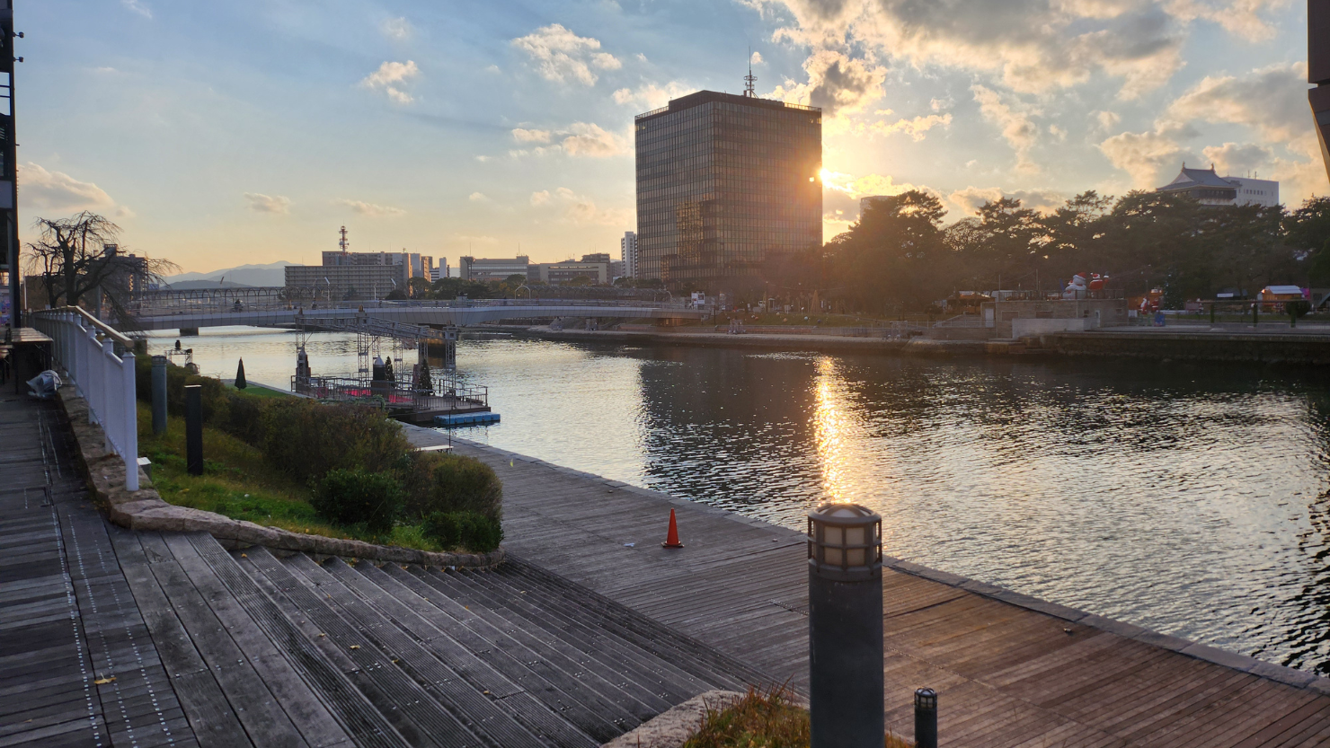 紫川沿いの散歩道