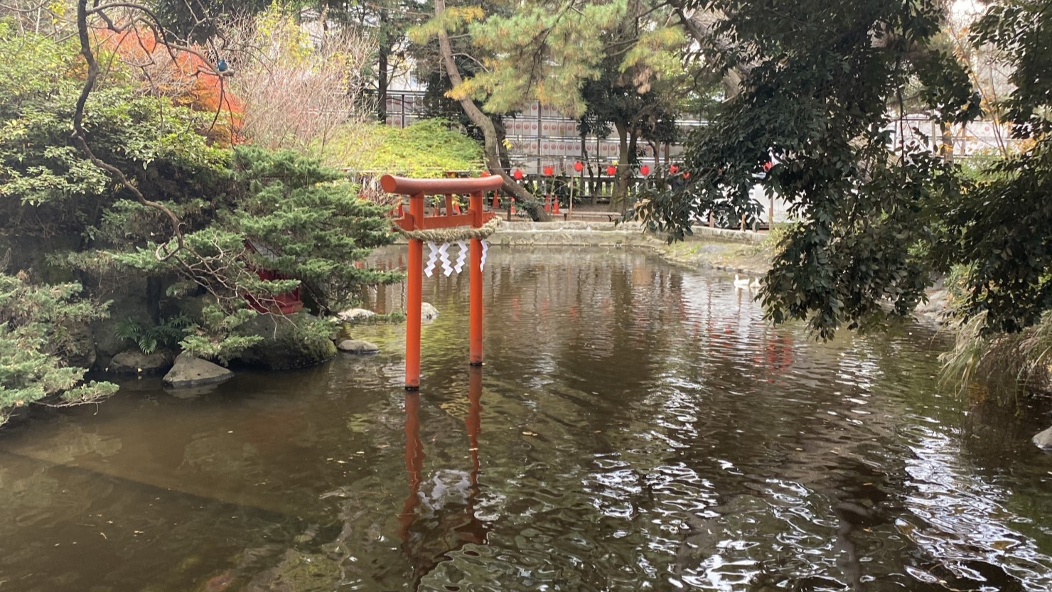平塚八幡宮　境内