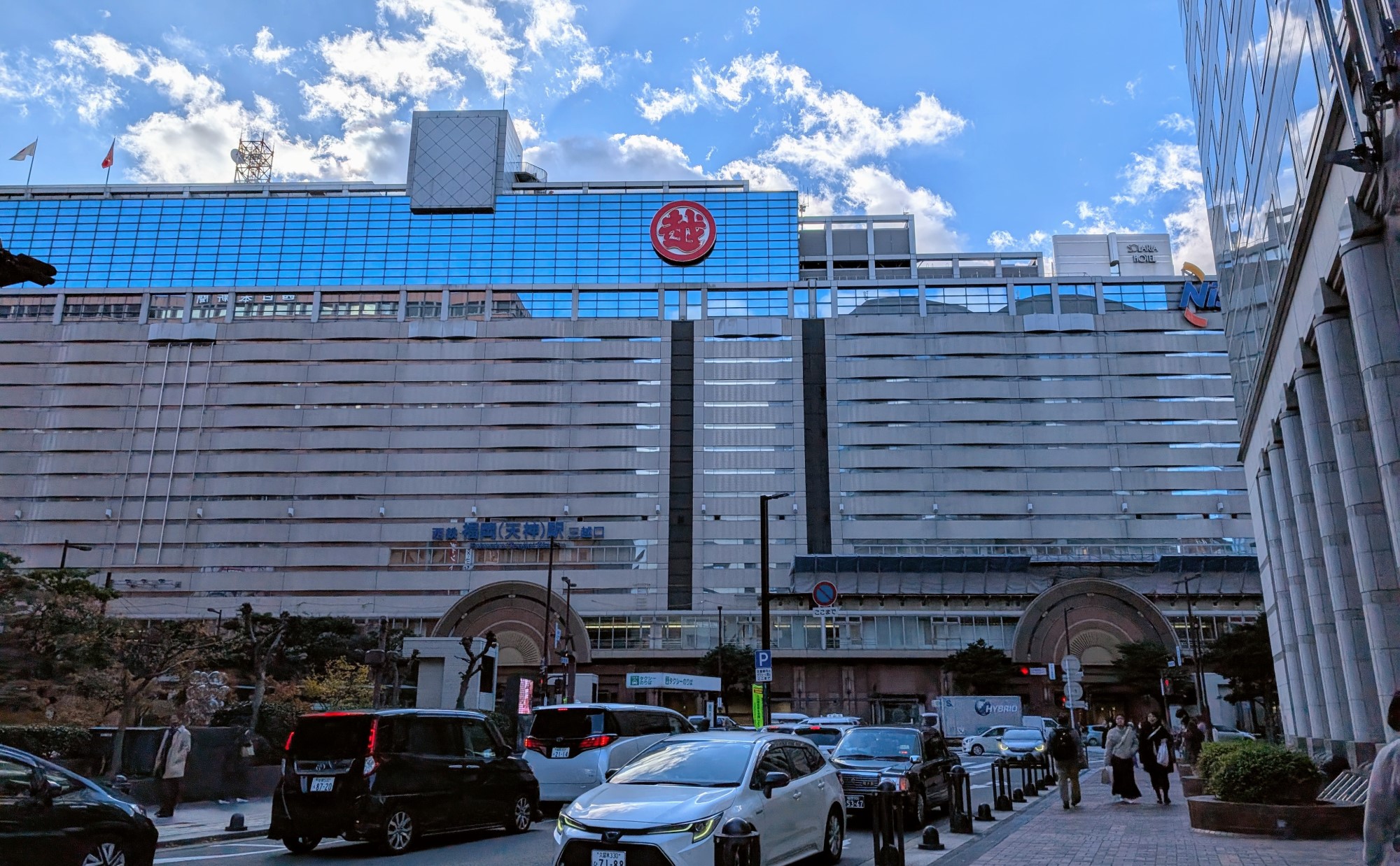 福岡市「天神駅」周辺は歴史と文化を感じる街！おすすめの散歩・ウォーキングスポットをご紹介