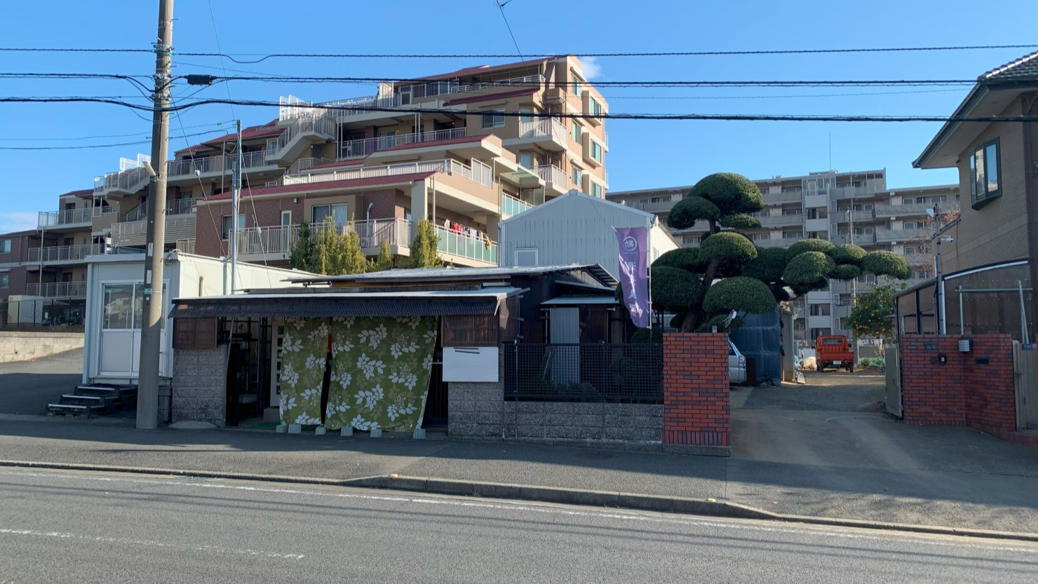東松戸中央公園の目の前にある湯浅農園の野菜直売所