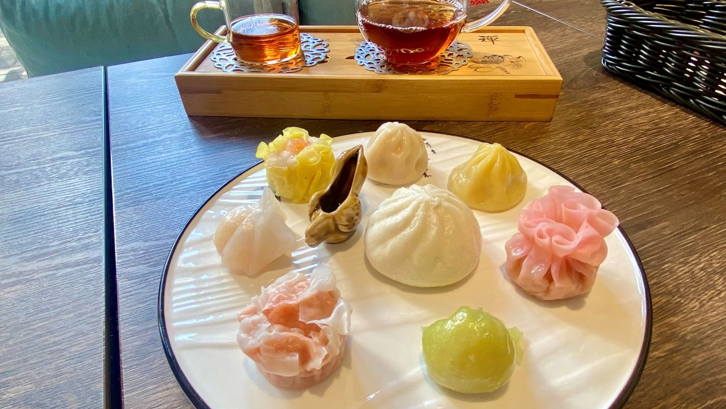 点心8点セットと中国茶
