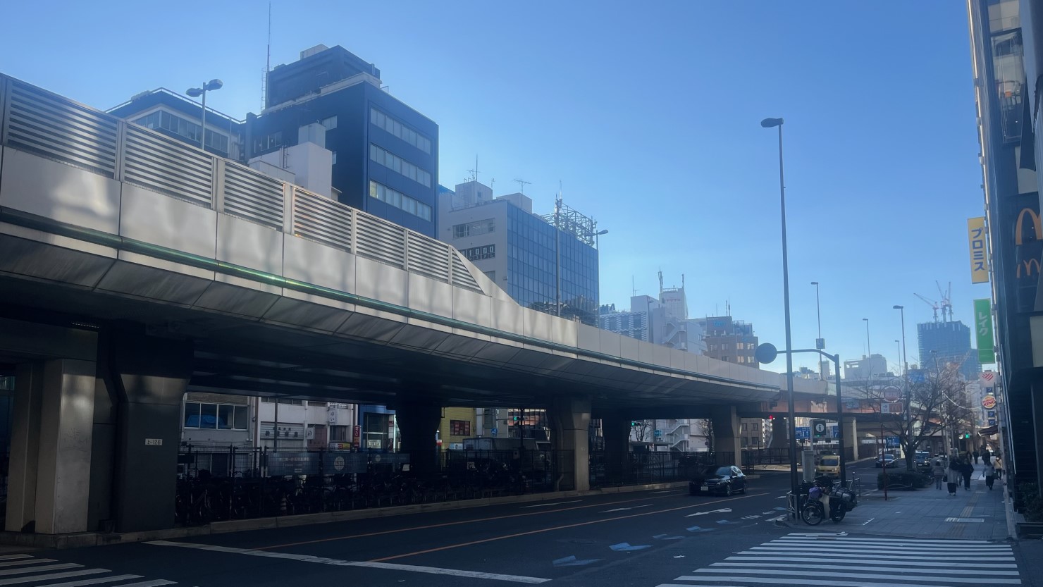 秋葉原駅（昭和通り口改札_昭和通り）