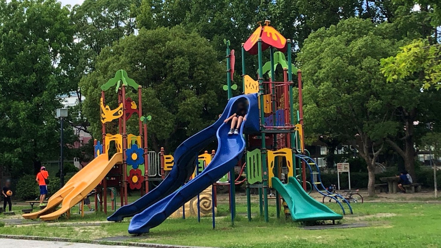 美園公園の幼児用遊具