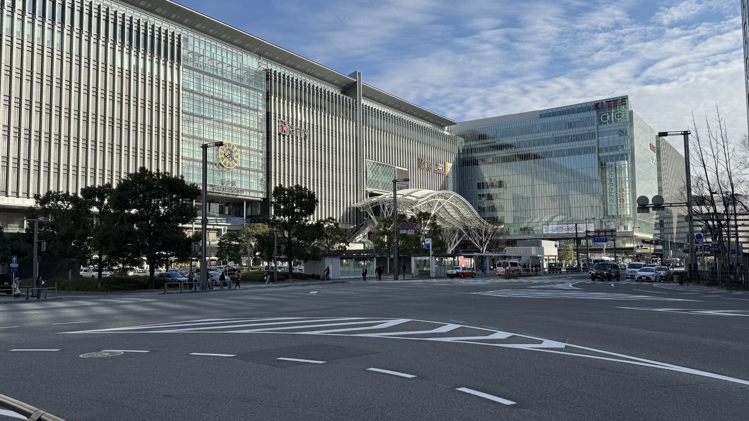 博多駅博多口（西側）