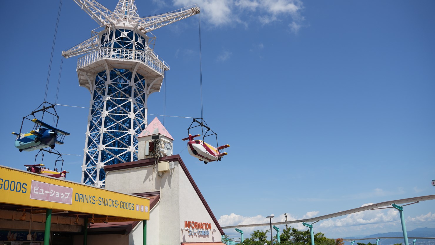山上の飛行塔から見渡す景色は圧巻です。