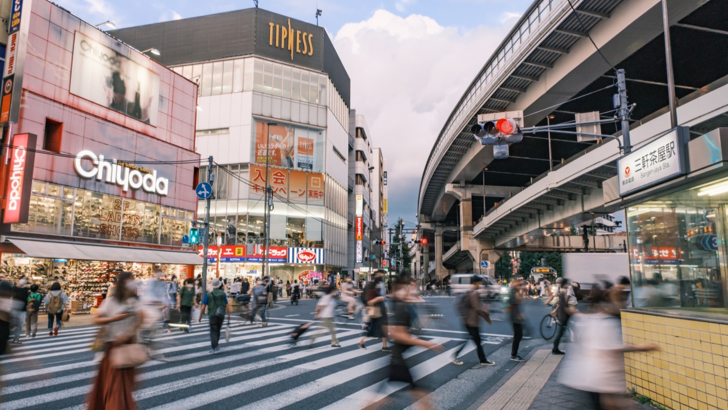 三軒茶屋駅前の様子