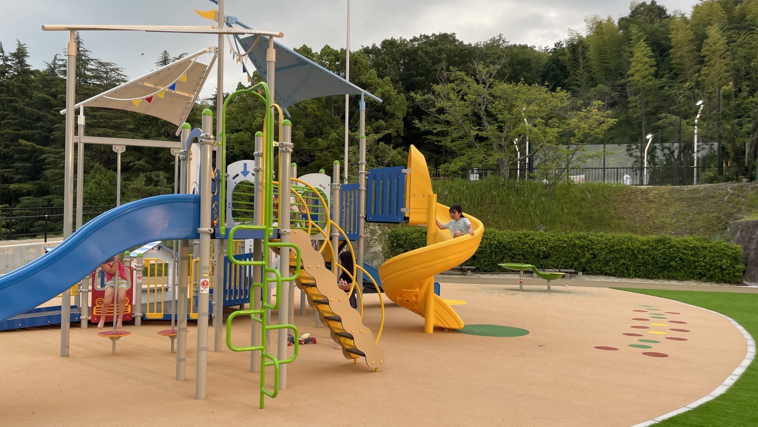 田辺公園（ヒコーキランド）