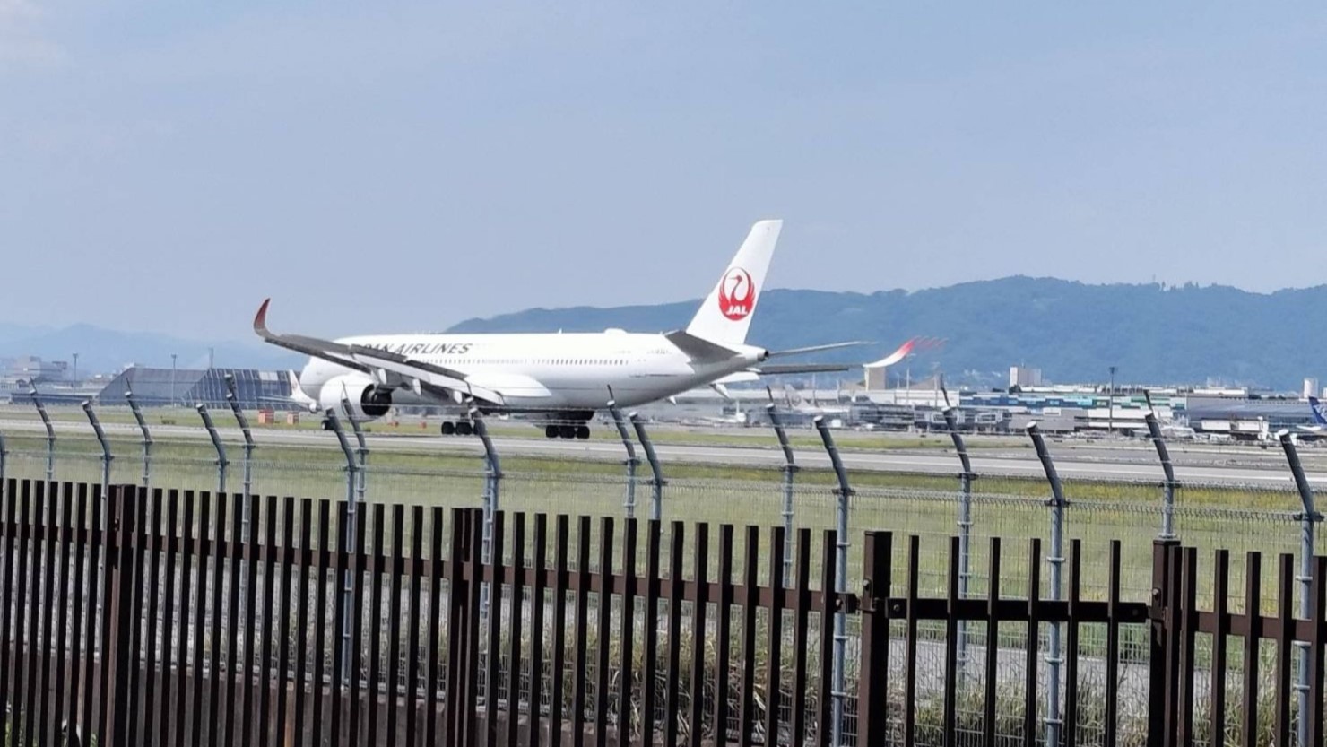 伊丹スカイパークから見える飛行機