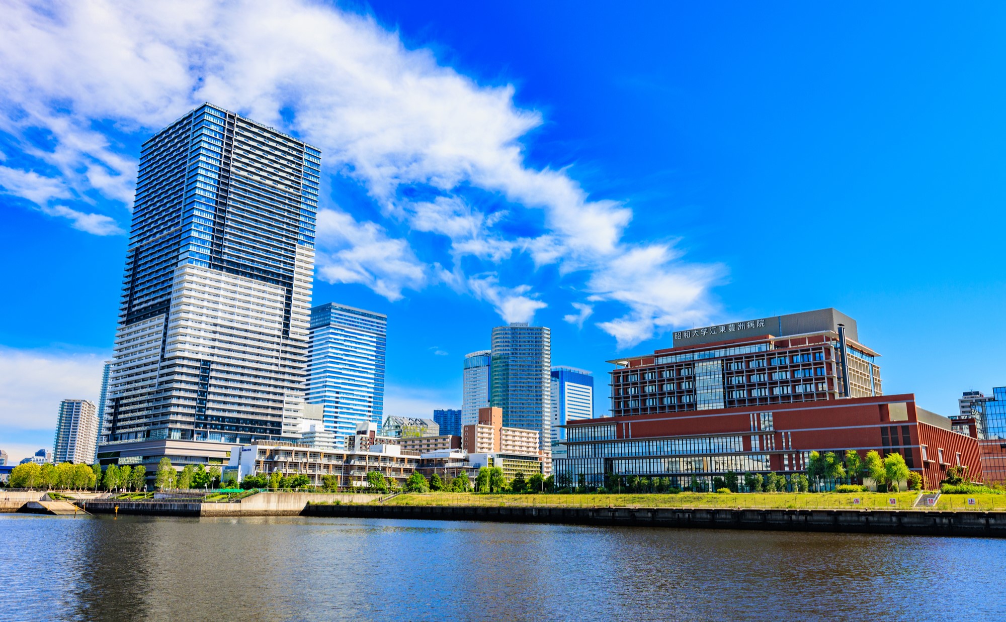 東京都江東区「豊洲駅」周辺は海と共存する街！住民が実際の住みやすさを紹介