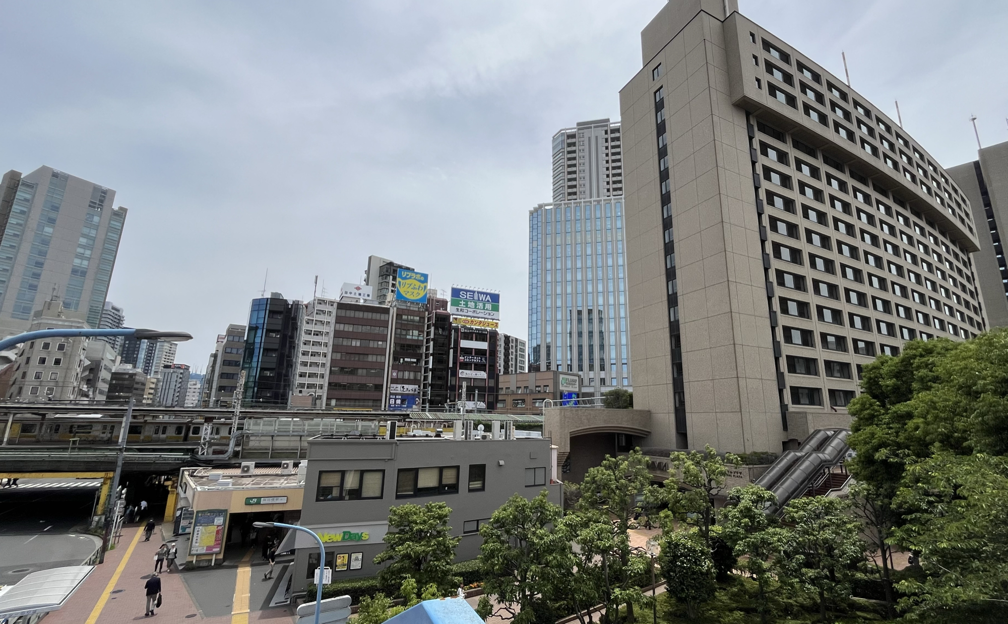東京都千代田区・新宿区・文京区にまたがる「飯田橋駅」周辺は安心して暮らせる？治安や災害情報をまとめます