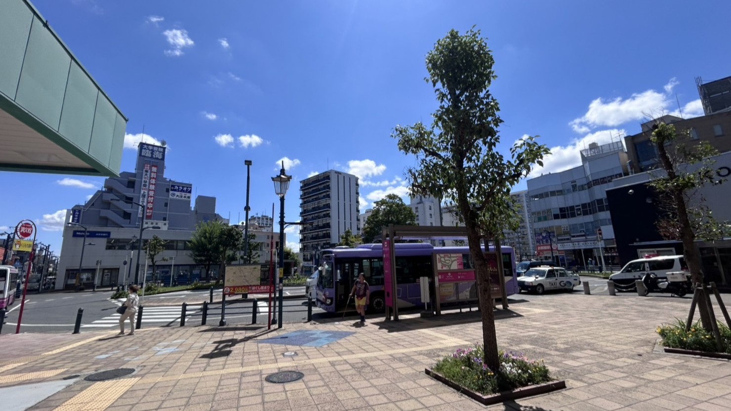 新松戸駅前ロータリー 