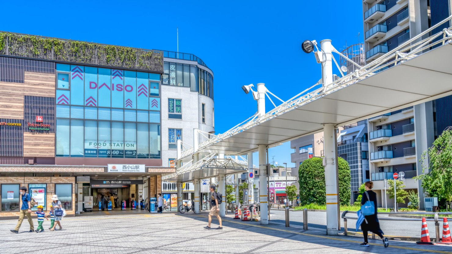 西小山駅前の様子