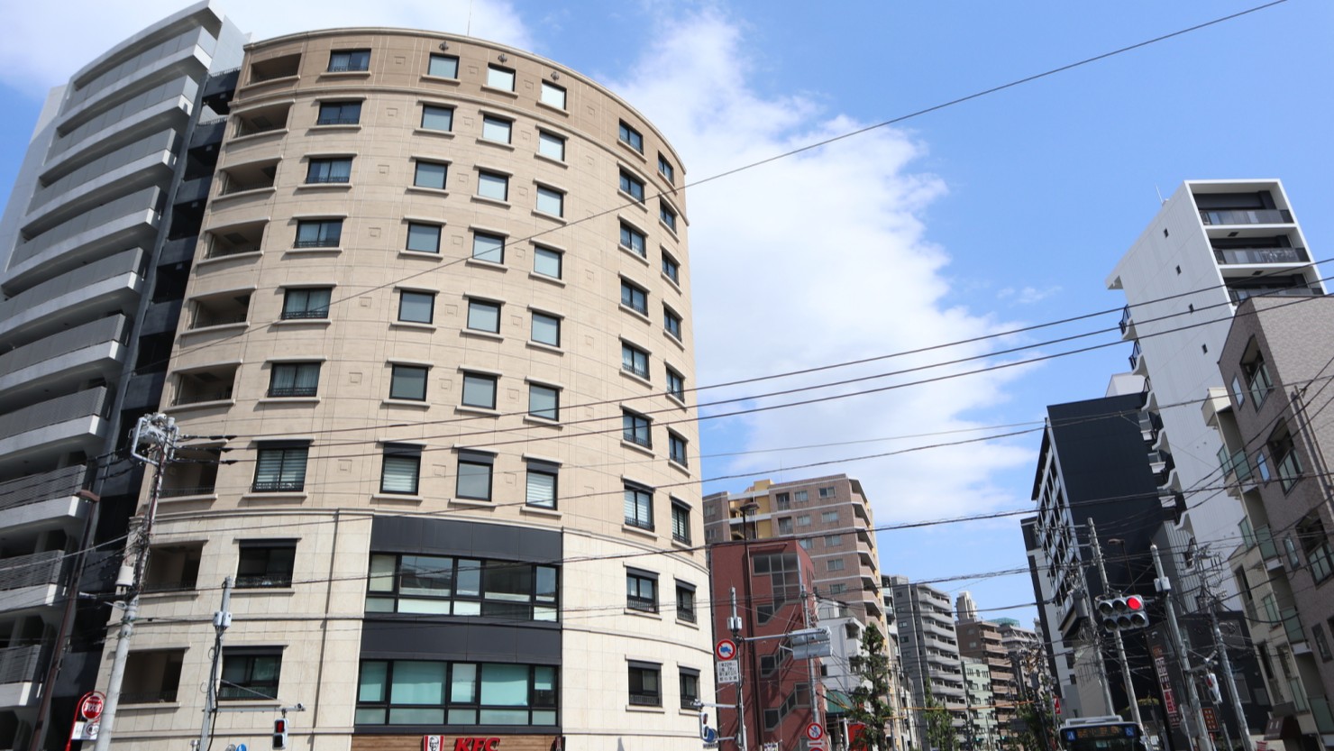 新中野駅の街並み