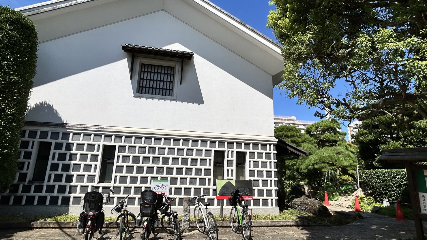 伝統的な蔵造りで建てられた光が丘美術館