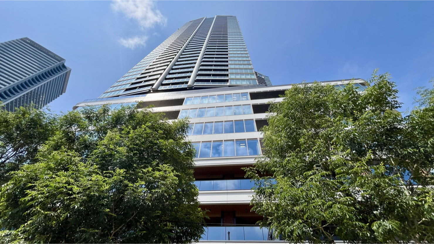 勝どき駅周辺に位置する「パークタワー勝どきミッド」（2025年6月撮影）