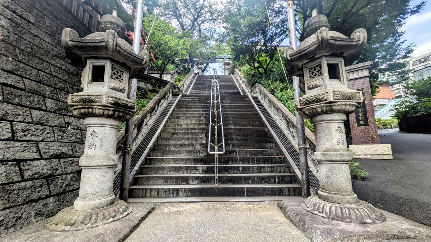 市谷亀岡八幡宮