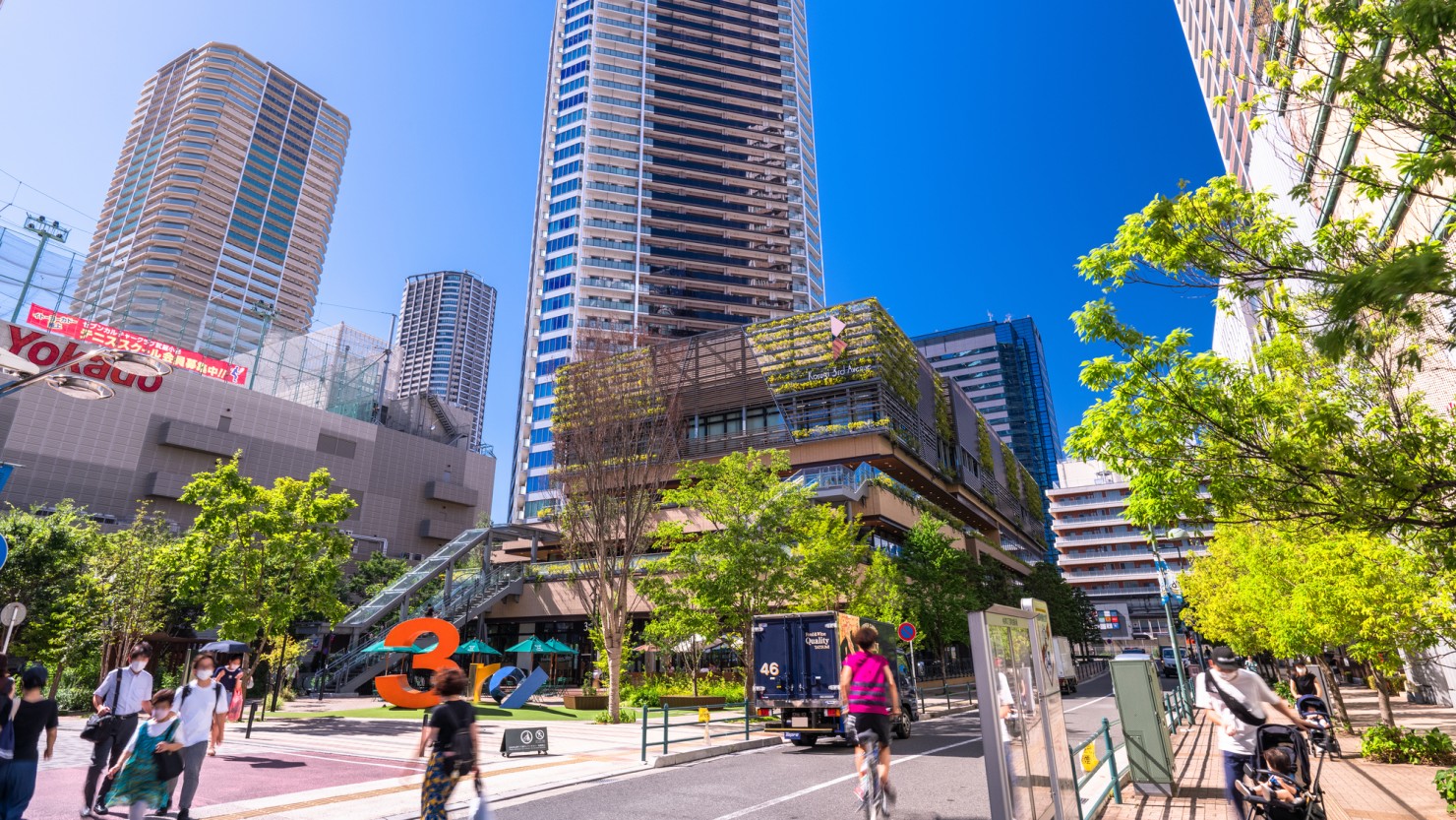 武蔵小杉駅前の様子