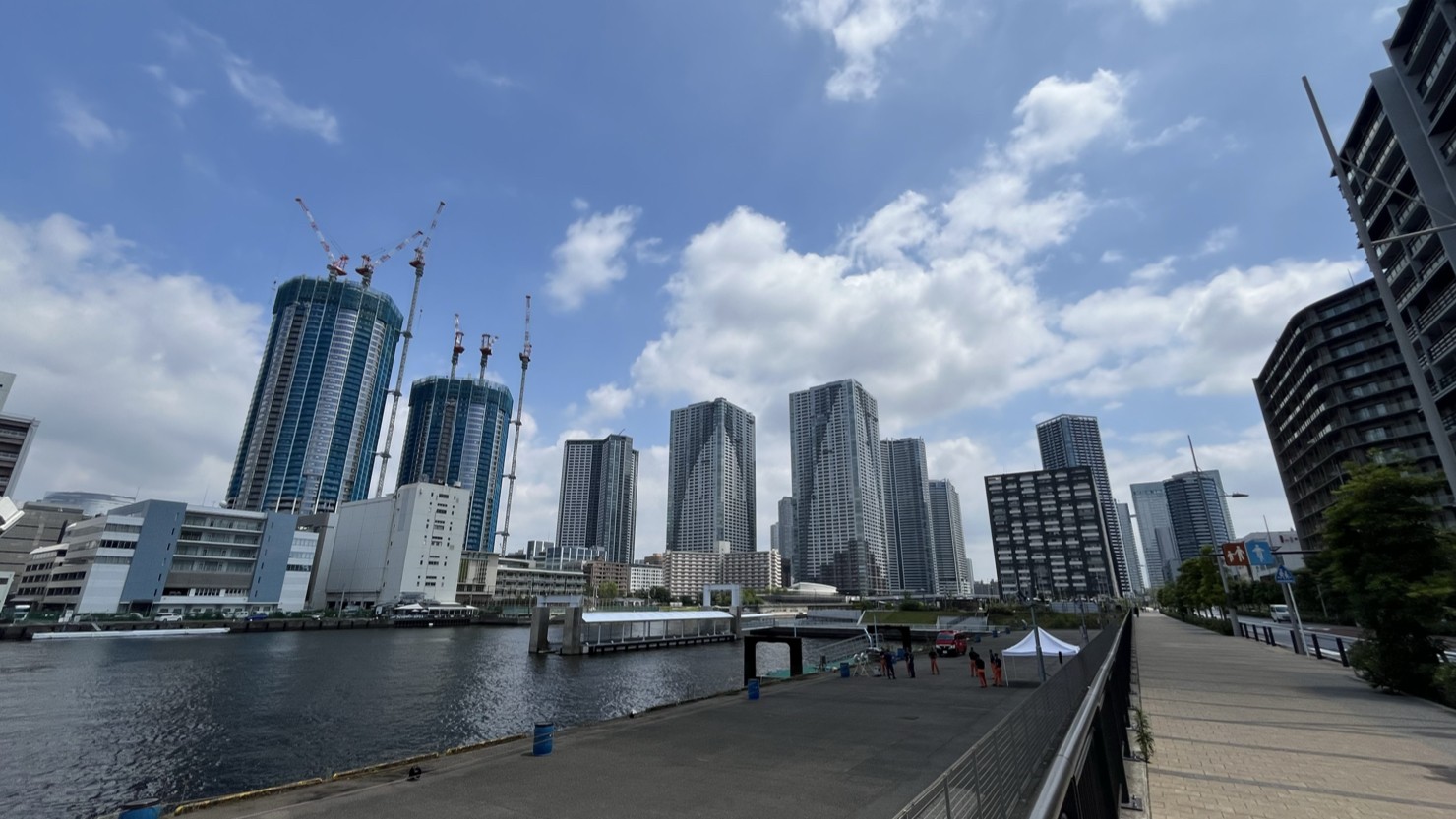 晴海埠頭より豊海地区・勝どき地区を撮影　※2025年6月撮影