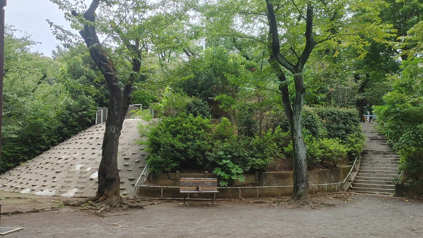  豊島区立駒込東公園