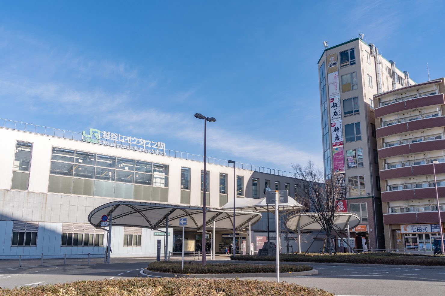 越谷レイクタウン駅前の様子