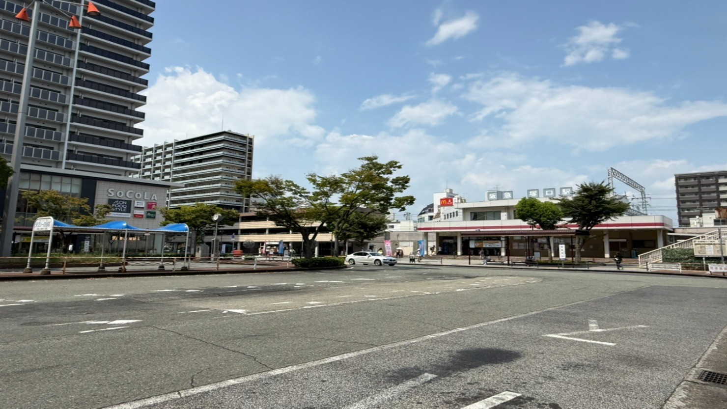 阪急塚口駅の様子