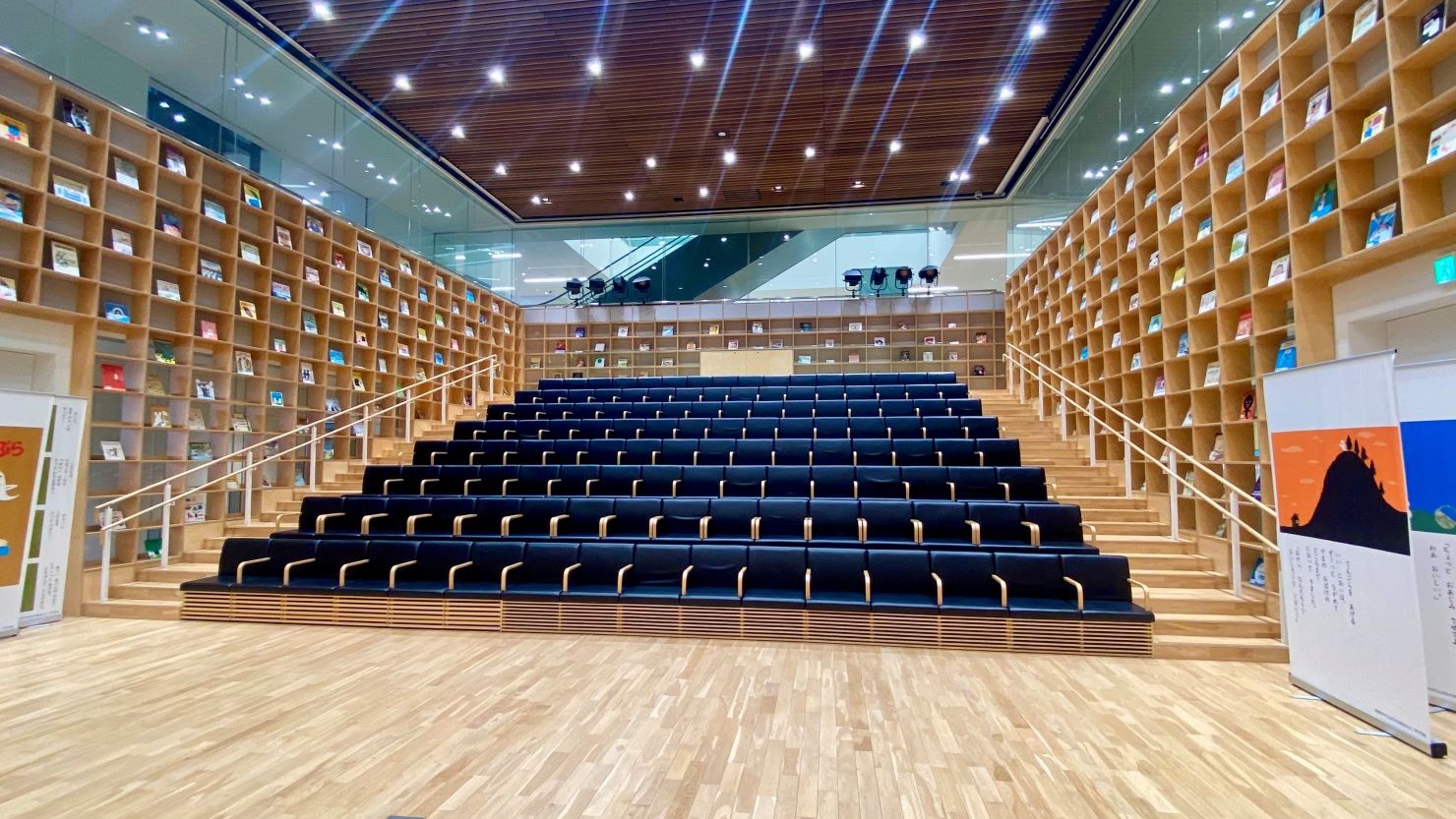 ゆいの森ホール(１階)