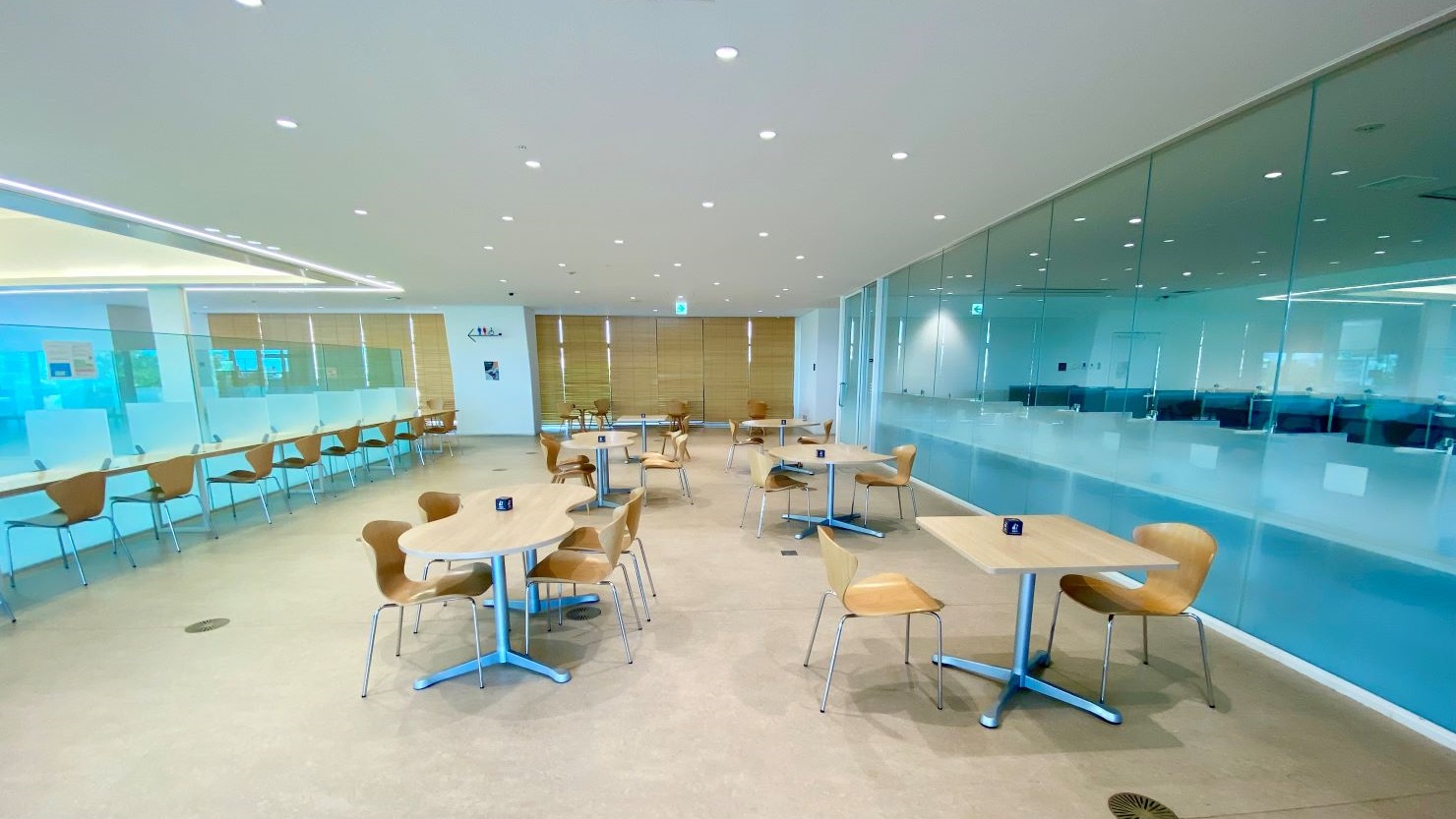 コミュニティラウンジ(5階)